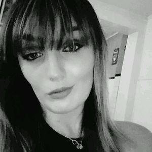 Meet your Posher, Cait